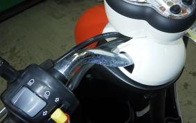 YAMAHA E-VINO 2015 SY11J
