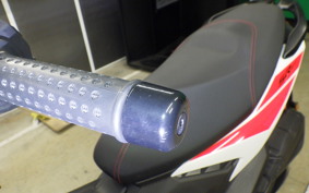 APRILIA SR GT200