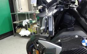 BMW M1000R 2026