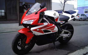 HONDA CBR1000RR 2004 SC57