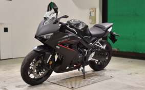 HONDA CBR650R E-Clutch 2026 RH17