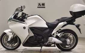 HONDA VFR1200F DCT 2014 SC63