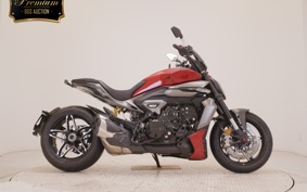 DUCATI XディアベルV4 2025