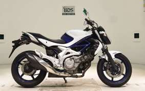 SUZUKI GLADIUS 2010 VK58A