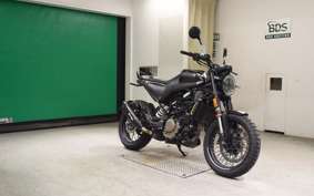 HUSQVARNA SVARTPILEN 125 2023