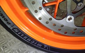 KTM 890 DUKE R 2022