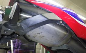 HONDA CBR600RR 2025 PC40
