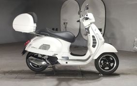 VESPA GTS150 SUPER M4590