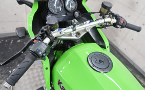 KAWASAKI GPZ900R NINJA 2002 00A085