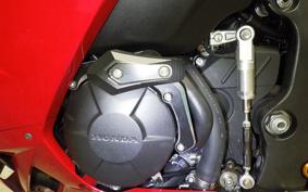 HONDA CBR600RR 2025 PC40