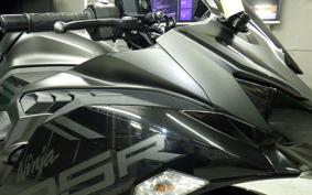 KAWASAKI ZX-25R ZX250E