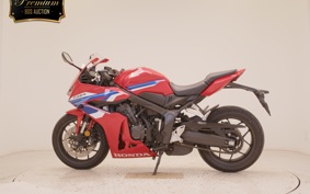 HONDA CBR650R E-Clutch 2025 RH17