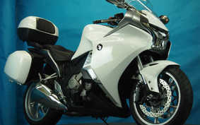 HONDA VFR1200F DCT 2010 SC63