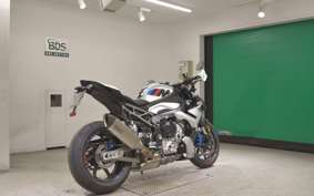BMW M1000R 2026