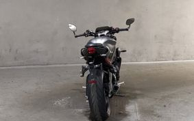 TRIUMPH STREET TRIPLE R 2020 HDA544