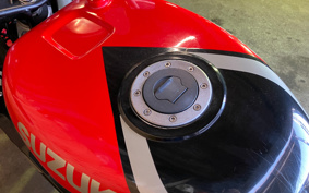 SUZUKI GSX-R400R 1993 GK76A