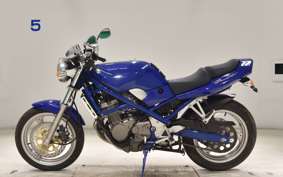 SUZUKI BANDIT 250 2004 GJ74A