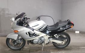 KAWASAKI ZZ-R600 1997 ZX600E