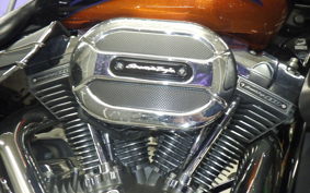 HARLEY FLHXSE 1800CVO 2015