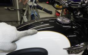 TRIUMPH BONNEVILLE T120 2016