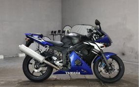 YAMAHA YZF-R6 2003 RJ05