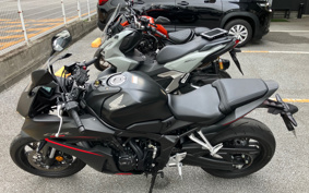 HONDA CBR650R E-Clutch 2026 RH17