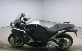 HONDA VFR1200F 2011 SC63