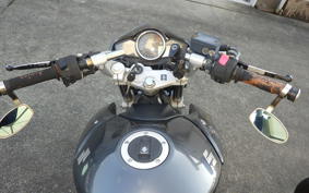 SUZUKI GSR250