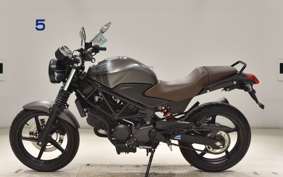 HONDA VTR 250 Gen. 2 2026 MC33