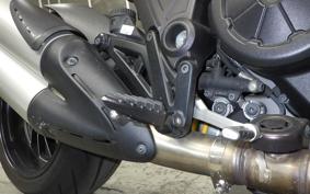 DUCATI DIAVEL 2012