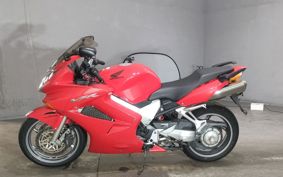 HONDA VFR800 2004 RC46