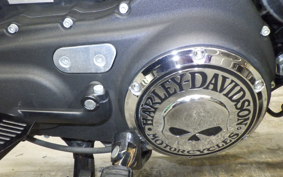 HARLEY XL883N 2015