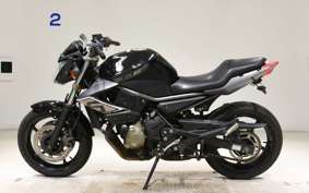 YAMAHA XJ6 N 2011