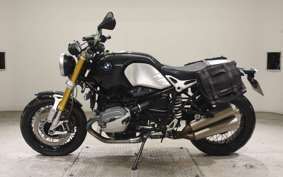 BMW R NINE T 2015
