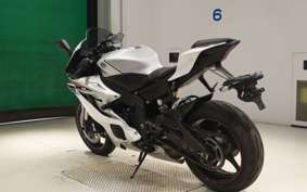 YAMAHA YZF-R6 2018