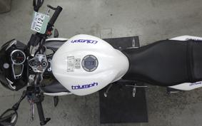 TRIUMPH STREET TRIPLE 85 2013