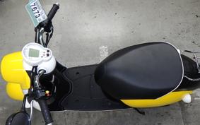 YAMAHA E-VINO 2017 SY11J