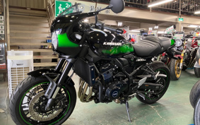 KAWASAKI Z900RS CAFE 2025 ZR900K