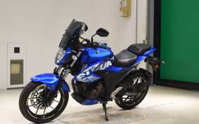 SUZUKI GIXXER 250