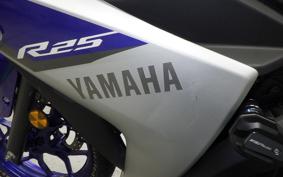 YAMAHA YZF-R25 RG10J