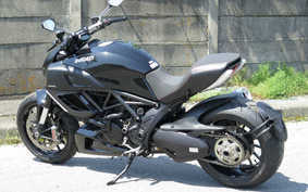 DUCATI DIAVEL 2013 G100A