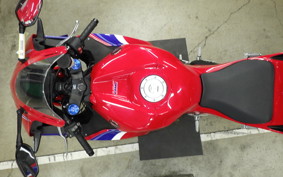 HONDA CBR600RR 2025 PC40