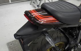 KAWASAKI Z900RS 2025 ZR900K