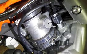 KTM 890 DUKE R 2023