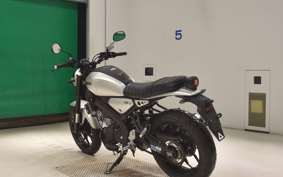 YAMAHA XSR125 2004 RE46J