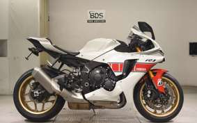 YAMAHA YZF-R1 2022 RN65J