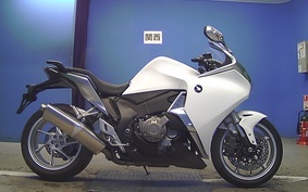 HONDA VFR1200F DCT 2011 SC63