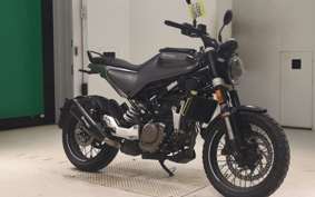 HUSQVARNA SVARTPILEN 125