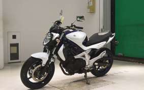 SUZUKI GLADIUS 2010 VK58A