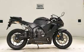 HONDA CBR600RR GEN 3 2024 PC40